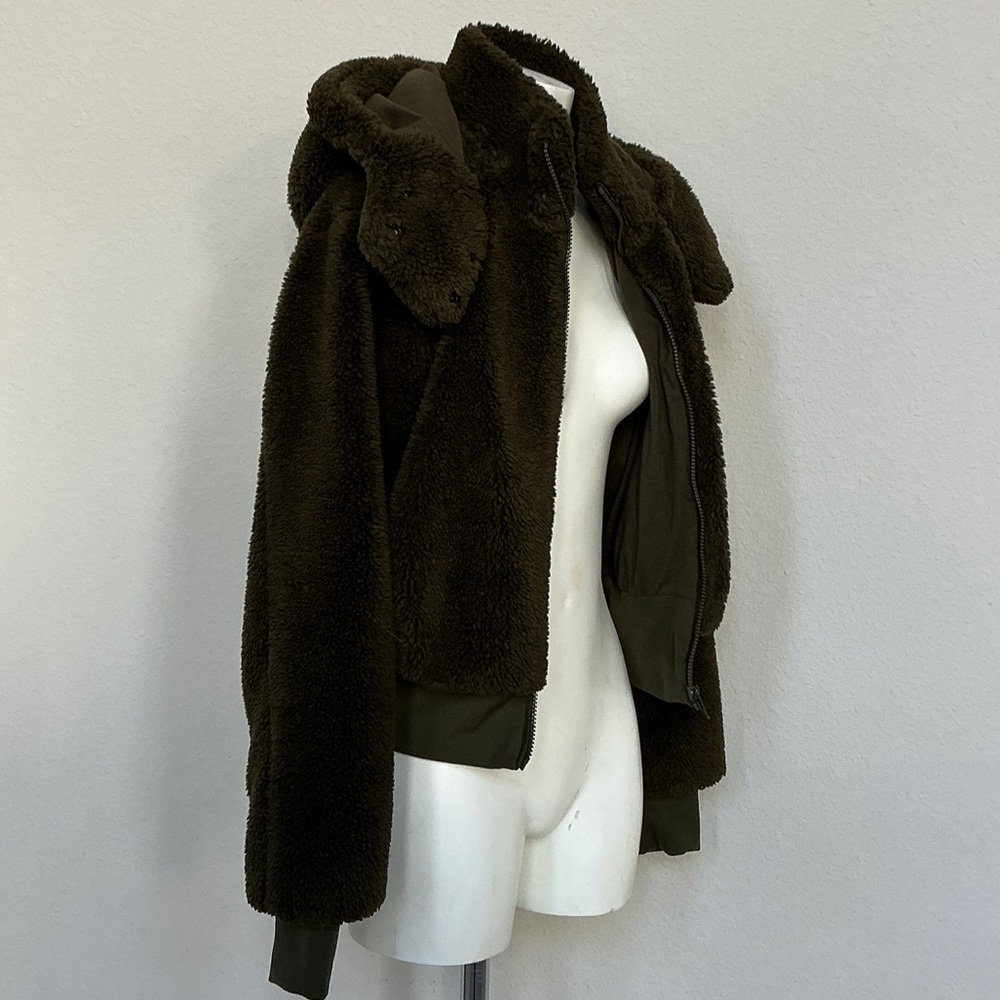 ALO Yoga Olive Green Foxy Sherpa Hooded Jacket - Picture 4 of 10